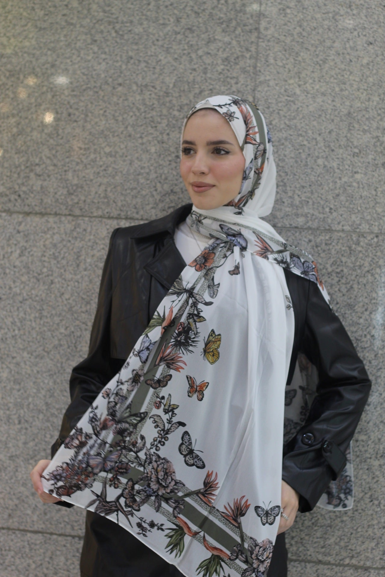 Olive Tree Butterflies – Elegant, Soft, Comfortable, Easy-to-Wear Daily Scarf Hijab – Perfect for Everyday -حجاب شال أنيق ناعم مريح سهل لبسه يومياً – مثالي للاستخدام اليومي