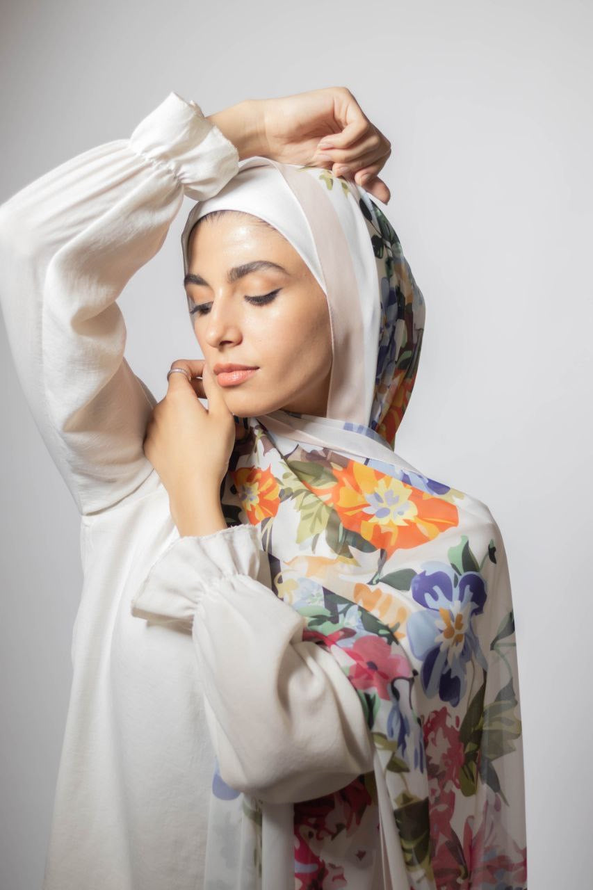Love Garden – Soft and Airy Scarf Hijab for a Gentle and Elegant Daily Look | حجاب شال ناعم وخفيف لإطلالة يومية رقيقة وأنيقة