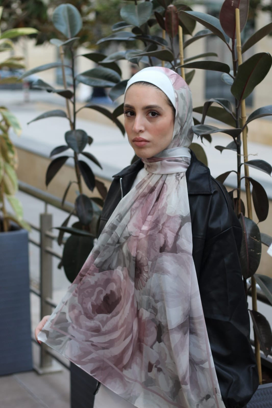 Victoria Elegant & Soft Modest Scarf for Women – Lightweight, All‑Day Comfort - حجاب أنيق – شال ناعم ومريح للنساء – خفيف - للاستخدام اليوم