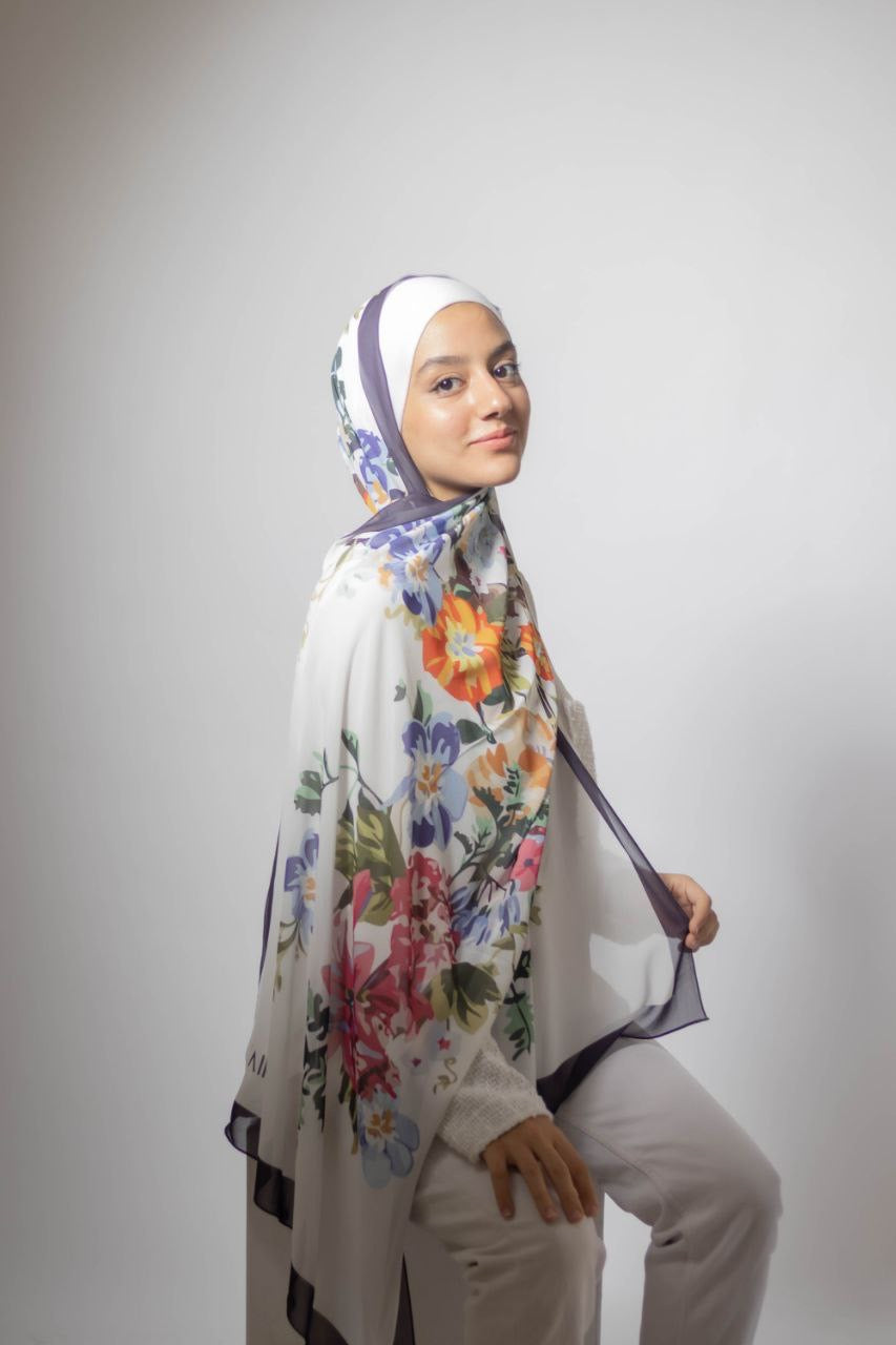 Love Garden – Soft and Airy Scarf Hijab for a Gentle and Elegant Daily Look | حجاب شال ناعم وخفيف لإطلالة يومية رقيقة وأنيقة