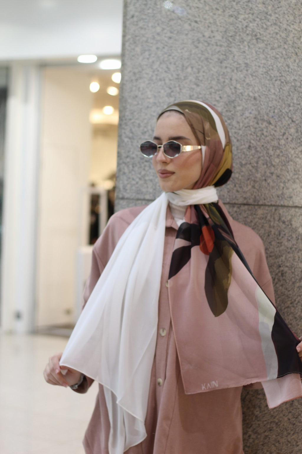 Radiant – Elegant Hijab Scarf for Women – Soft, Lightweight & Stylish Everyday Wear-حجاب أنيق للنساء – شال ناعم وخفيف وأنيق للاستخدام اليومي
