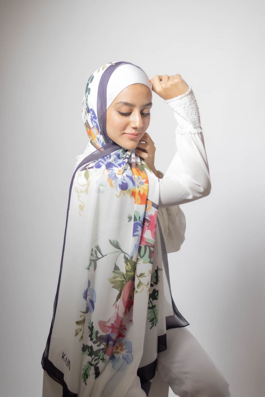 Love Garden – Soft and Airy Scarf Hijab for a Gentle and Elegant Daily Look | حجاب شال ناعم وخفيف لإطلالة يومية رقيقة وأنيقة