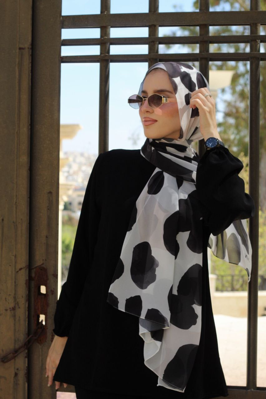 Spotty Elegant & Soft Modest Scarf for Women – Lightweight, All‑Day Comfort - حجاب أنيق – شال ناعم ومريح للنساء – خفيف - للاستخدام اليوم