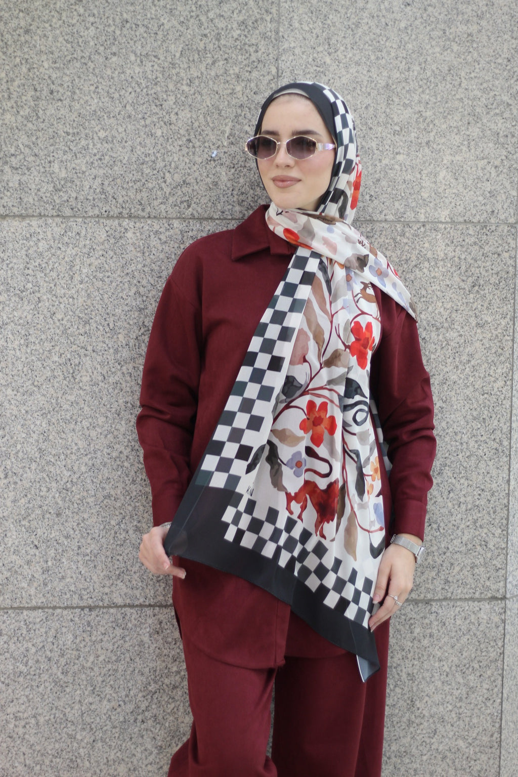 Checkmate -Elegant Hijab Scarf for Women – Soft, Lightweight & Stylish Everyday Wear-حجاب أنيق للنساء – شال ناعم وخفيف وأنيق للاستخدام اليومي