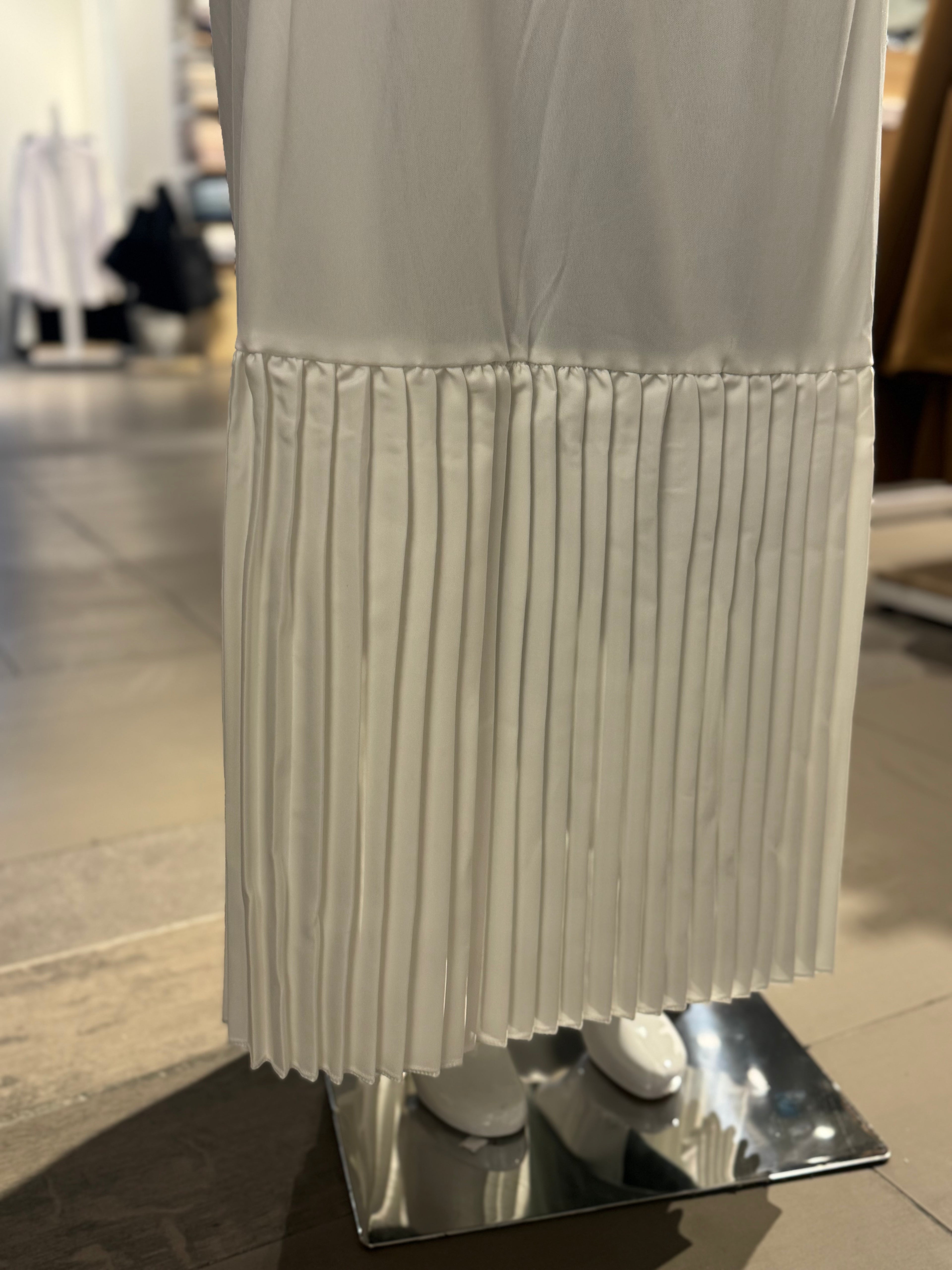 Long Inner Skirt - Pleated