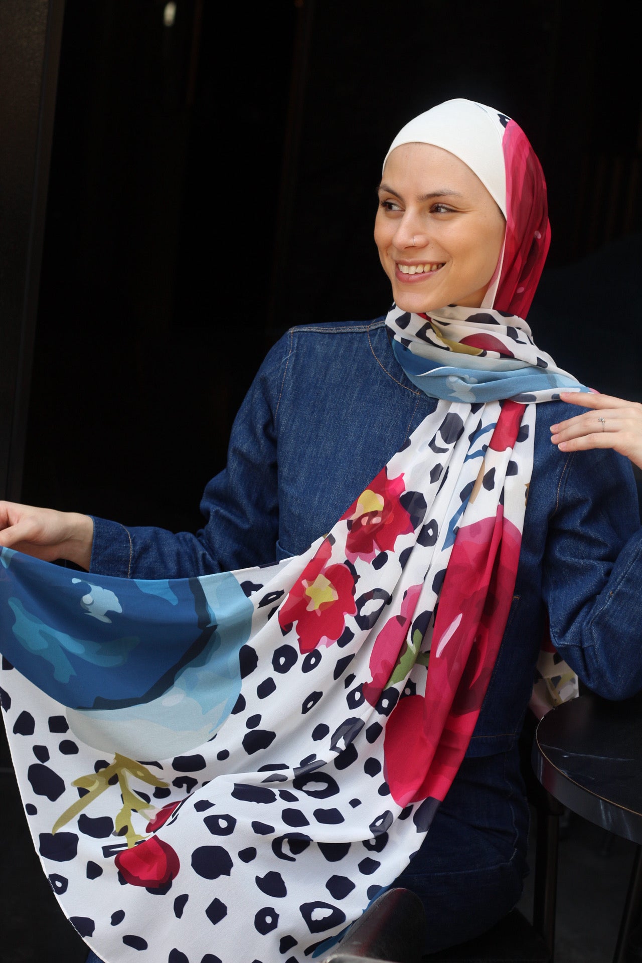 Tigers & Roses– Elegant, Soft, Comfortable, and Easy-to-Wear Daily Scarf Hijab -حجاب شال أنيق ناعم مريح سهل لبسه يومياً