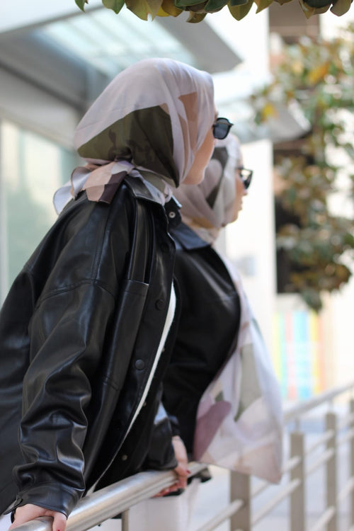 Brownie Elegant & Soft Modest Scarf for Women – Lightweight, All‑Day Comfort - حجاب أنيق – شال ناعم ومريح للنساء – خفيف - للاستخدام اليومي (Copy)
