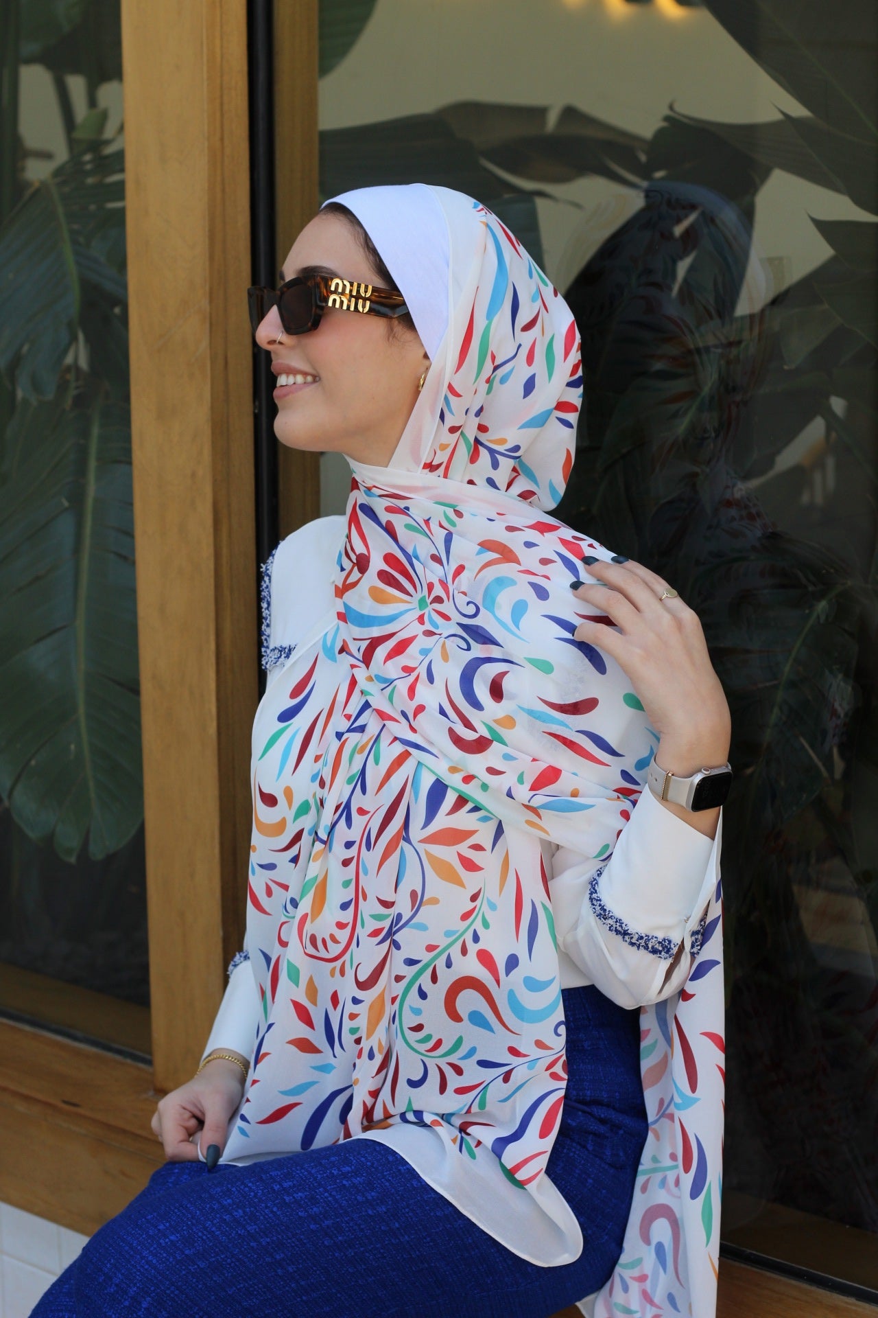 Parrot – Vibrant and Lightweight Scarf Hijab for Comfortable Everyday Style حجاب شال حيوي وخفيف للبس اليومي المريح
