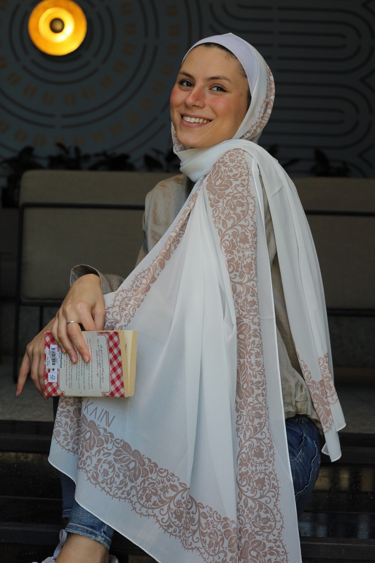 Dantella – Elegant and Lightweight Scarf Hijab for Effortless Daily Style -حجاب شال أنيق وخفيف لإطلالة يومية سهلة وأنيقة