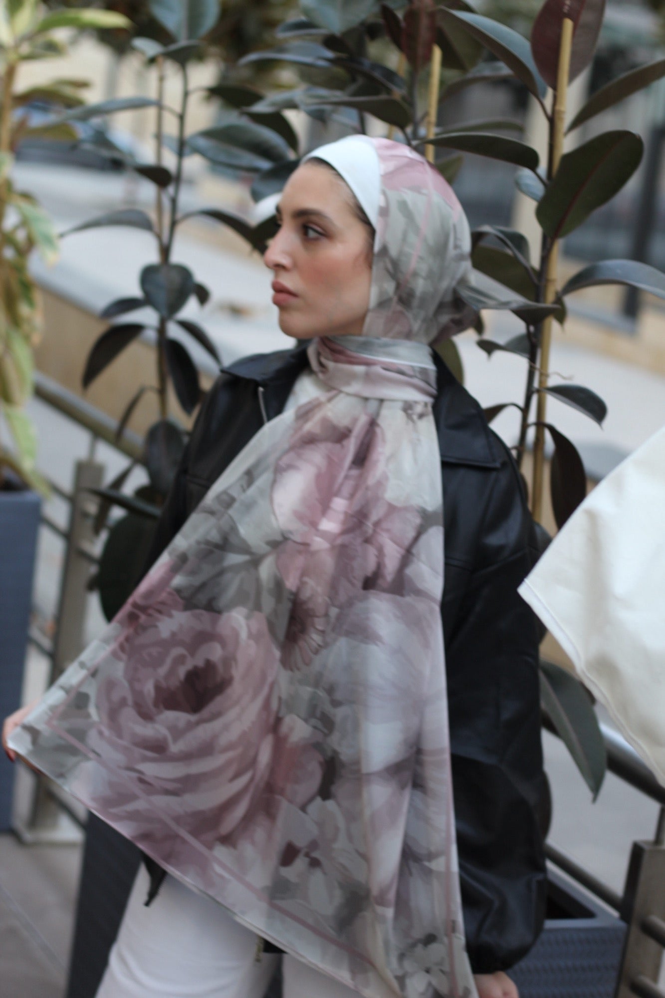 Victoria Elegant & Soft Modest Scarf for Women – Lightweight, All‑Day Comfort - حجاب أنيق – شال ناعم ومريح للنساء – خفيف - للاستخدام اليوم