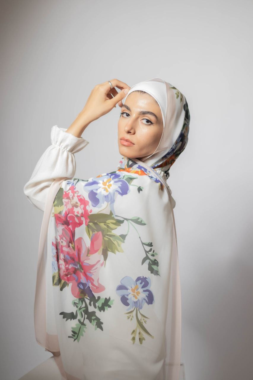 Love Garden – Soft and Airy Scarf Hijab for a Gentle and Elegant Daily Look | حجاب شال ناعم وخفيف لإطلالة يومية رقيقة وأنيقة
