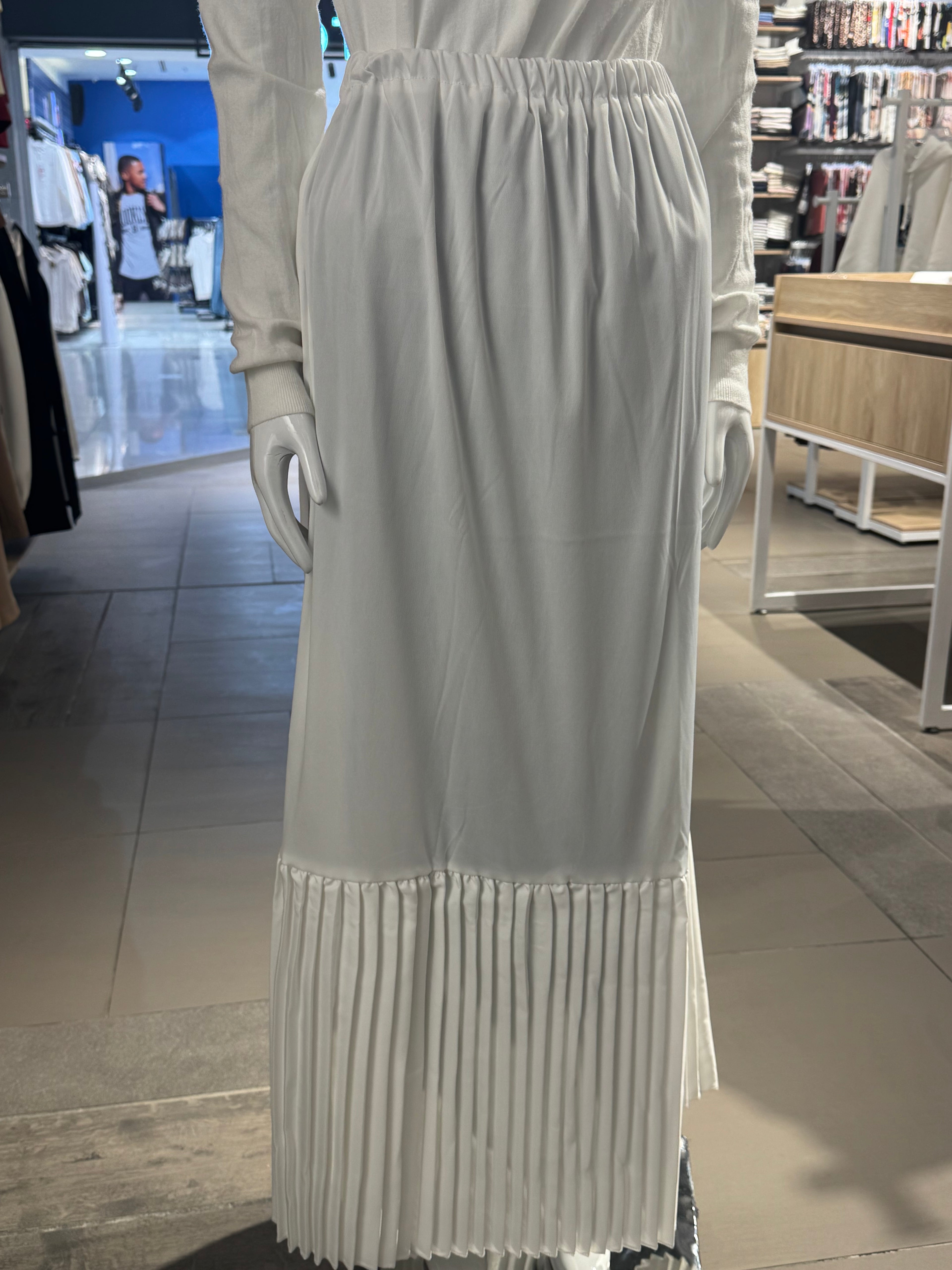 Long Inner Skirt - Pleated