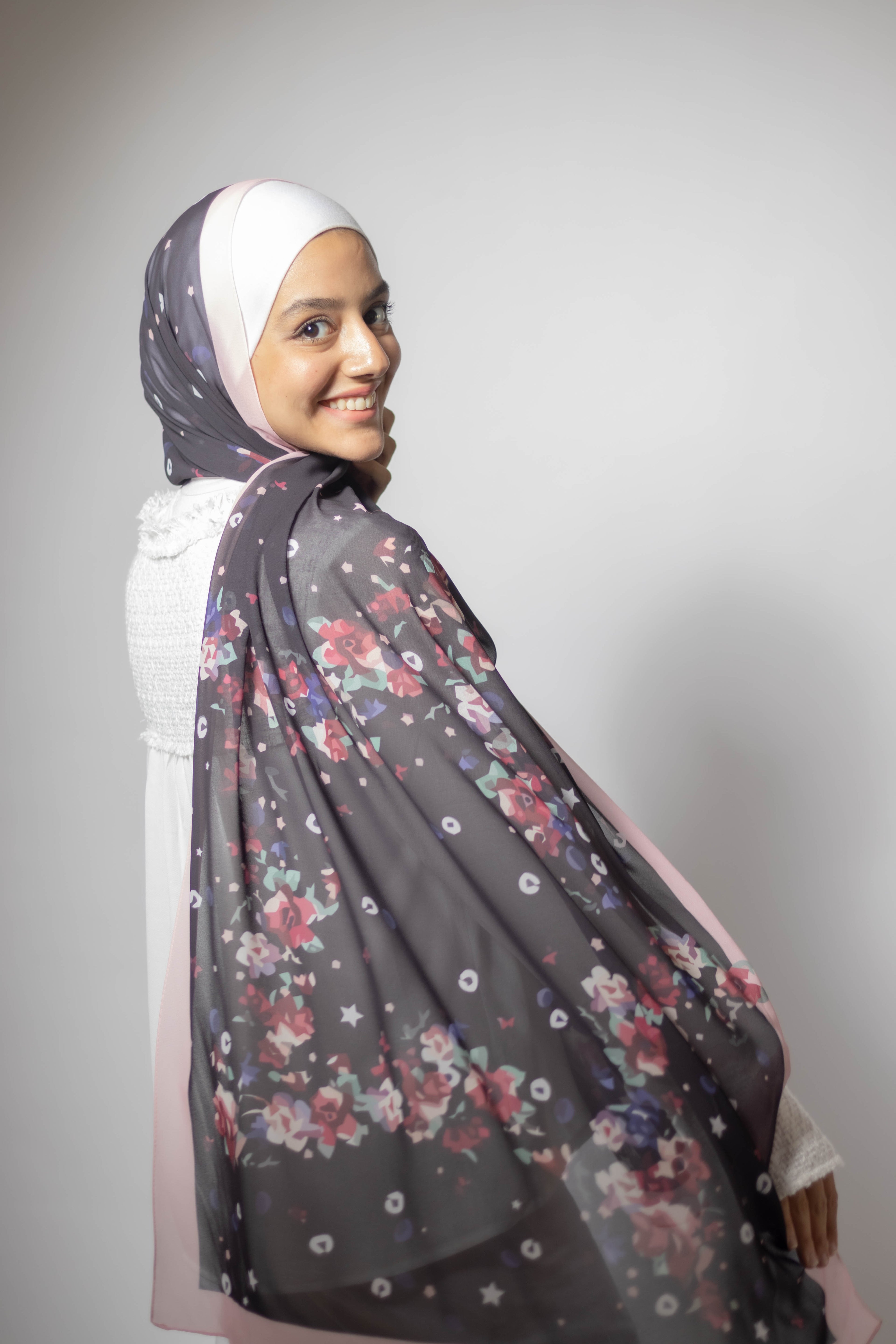 Super Star – Soft and Comfortable Scarf Hijab for Everyday Wear | حجاب شال ناعم ومريح للبس اليومي