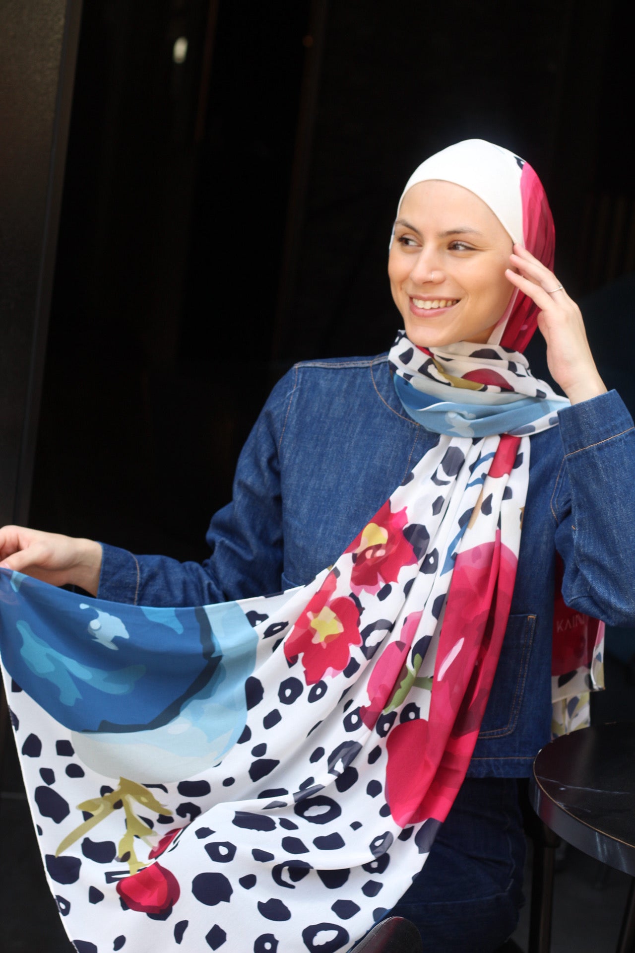 Tigers & Roses– Elegant, Soft, Comfortable, and Easy-to-Wear Daily Scarf Hijab -حجاب شال أنيق ناعم مريح سهل لبسه يومياً