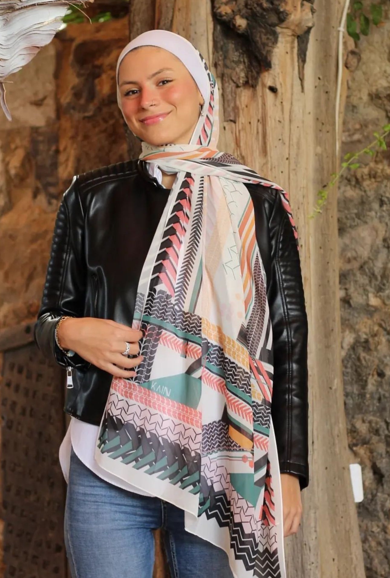 Broadway – Elegant Hijab Scarf for Women – Soft, Lightweight & Stylish Everyday Wear-حجاب أنيق للنساء – شال ناعم وخفيف وأنيق للاستخدام اليومي